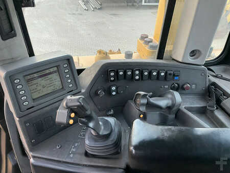 Bulldosere 2021 Caterpillar D8T - 2021 Rebuild CE / EPA (23)