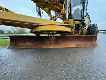 Grader 2014 Caterpillar 140M (21)