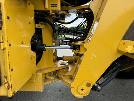 Kolové nakladače 2019 Caterpillar 980M (16)