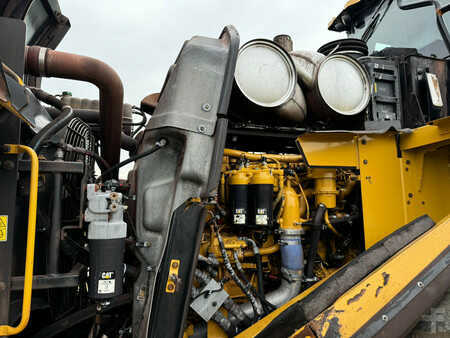 Kolové nakladače 2019 Caterpillar 980M (22)