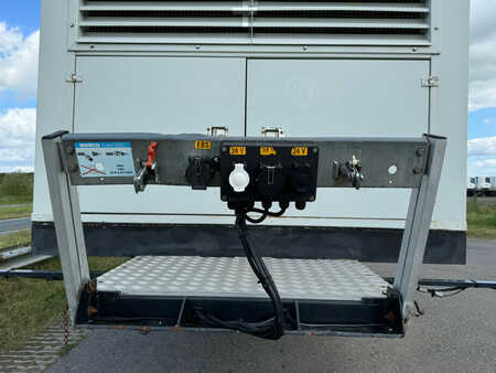 Power Generator 2006 Olympian GEP165 150kVA Generator set on trailer (19)