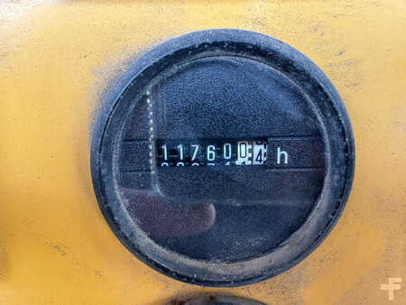 Power Generator 2006 Olympian GEP165 150kVA Generator set on trailer (39)