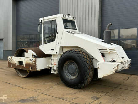 BOMAG BW216D-3