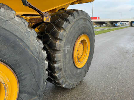 Bell B40E 6x6 - CE / Tail gate