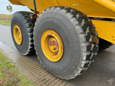 Bell B40E 6x6 - CE / Tail gate