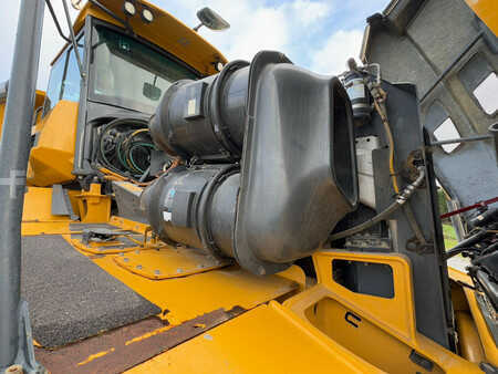 Bell B40E 6x6 - CE / Tail gate