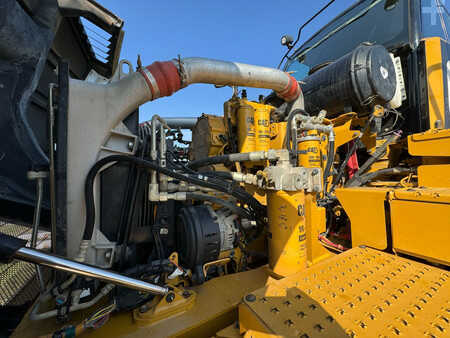 Knickgelenkte Muldenkipper/Dumper 2018 Caterpillar 735C (19)