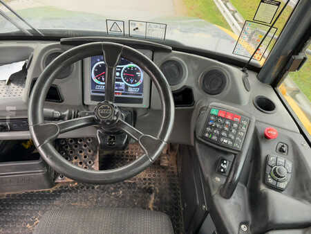 Bell B40E - CE / Tail gate
