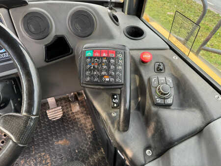 Artikulerte dumpere 2017 Bell B45E (18)