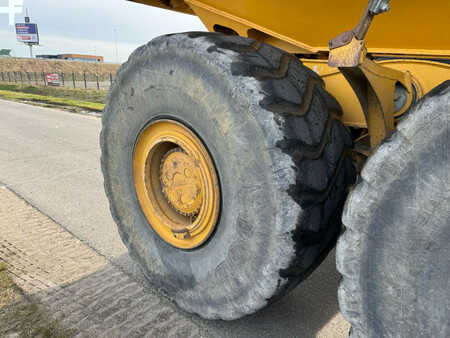 Tombereau articulé 2017 Bell B45E 6x6 (16)