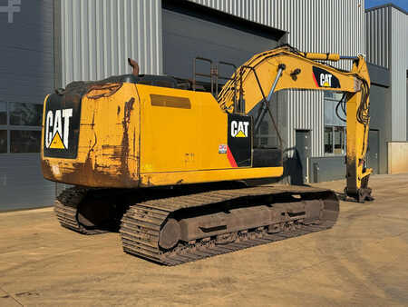 Kettenbagger 2015 Caterpillar 323EL (7)