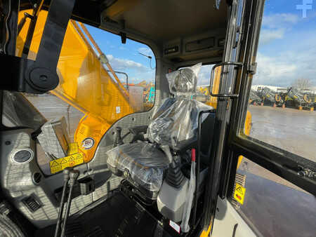 Telakaivinkoneet  2024 JCB 205 (22)