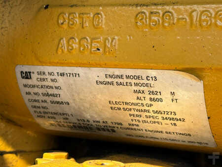 Kolové nakladače 2020 Caterpillar 980M (32)