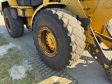Pyöräkuormaajat 2013 Caterpillar 938K (13)