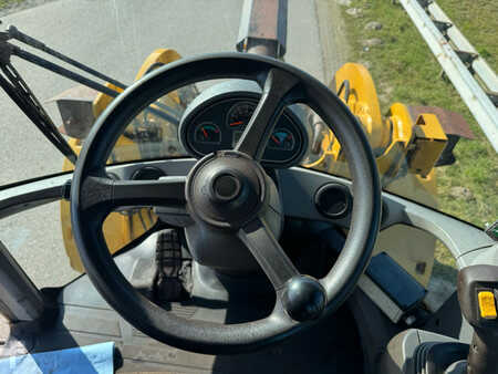 Pyöräkuormaajat 2013 Caterpillar 938K (17)