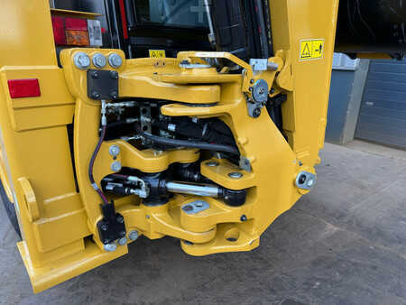 Rigid Backhoe Loader 2024 Caterpillar 424 - 4WD / AC (13)