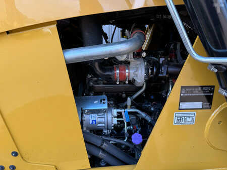 Rigid Backhoe Loader 2024 Caterpillar 424 - 4WD / AC (25)