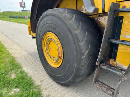 Kolové nakladače 2020 Caterpillar 980M (12)