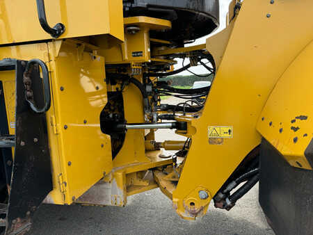 Kolové nakladače 2020 Caterpillar 980M (14)