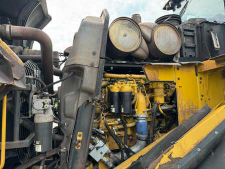 Kolové nakladače 2020 Caterpillar 980M (19)