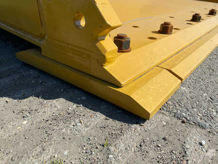 Kolové nakladače 2021 Caterpillar 972M XE - CE / new tires / new bucket edge (19)