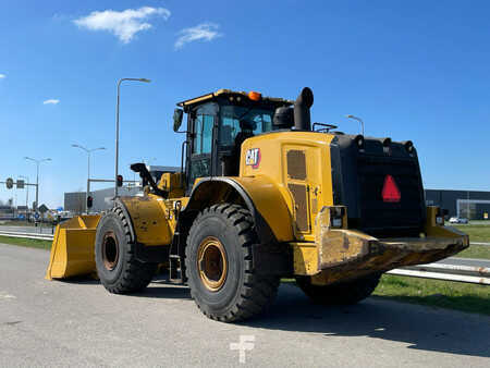 Kolové nakladače 2021 Caterpillar 972M XE - CE / new tires / new bucket edge (3)