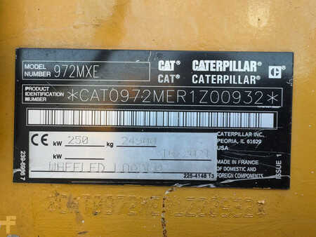 Kolové nakladače 2021 Caterpillar 972M XE - CE / new tires / new bucket edge (35)