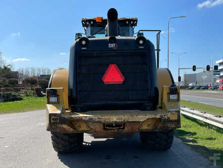 Kolové nakladače 2021 Caterpillar 972M XE - CE / new tires / new bucket edge (9)