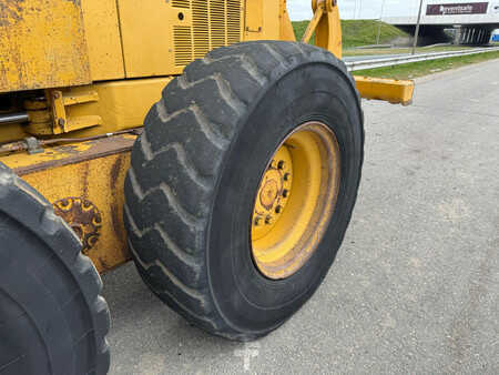 Grader 1997 Caterpillar 140H 3306 engine (15)