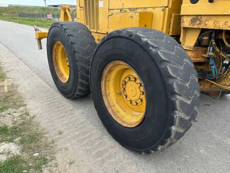Grader 1997 Caterpillar 140H 3306 engine (18)