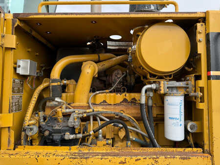Grader 1997 Caterpillar 140H 3306 engine (26)