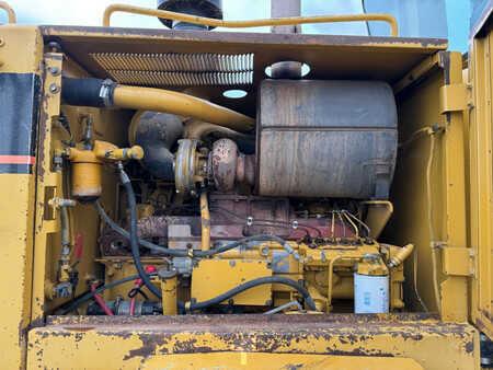 Grader 1997 Caterpillar 140H 3306 engine (27)