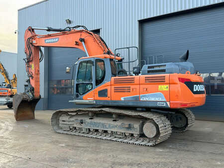 Korečková rýpadla 2018 Doosan DX300LC-5 (3)