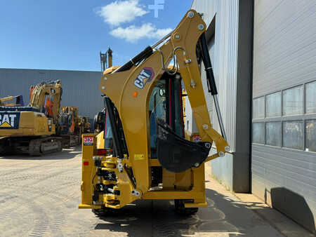 Koparko - Ładowarki sztywne 2025 Caterpillar 424 4x4 Backhoe Loader (16)