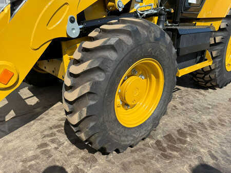Koparko - Ładowarki sztywne 2025 Caterpillar 424 4x4 Backhoe Loader (22)