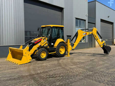 Rigid Backhoe Loader 2025 Caterpillar 424 4x4 Backhoe Loader (4)