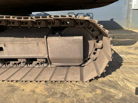 Korečková rýpadla 0 Caterpillar 323EL (10)