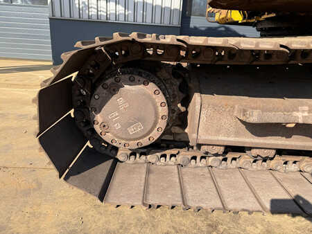 Rupsgraafmachines 2015 Caterpillar 323EL (11)