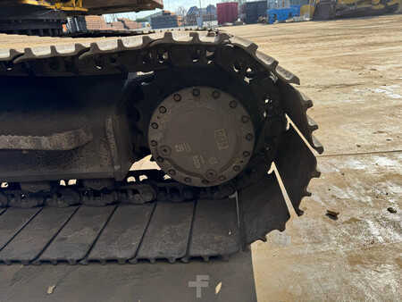Rupsgraafmachines 2015 Caterpillar 323EL (17)