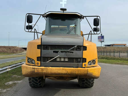 Knickgelenkte Muldenkipper/Dumper 2013 Volvo A25F (4)