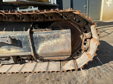 Beltegraver 2020 Liebherr R926 NLC (11)