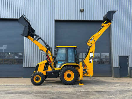 Rigid Backhoe Loader 2024 JCB 3DX 4x4 4-1 Bucket, Hammerlines (1)