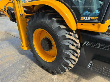 Koparko - Ładowarki sztywne 2024 JCB 3DX 4x4 4-1 Bucket, Hammerlines (19)