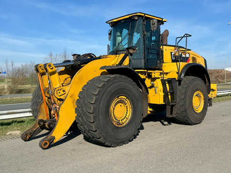 Kolové nakladače 2017 Caterpillar 980M (2)