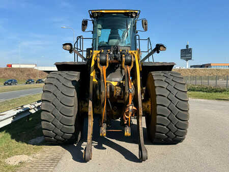 Kolové nakladače 2017 Caterpillar 980M (9)