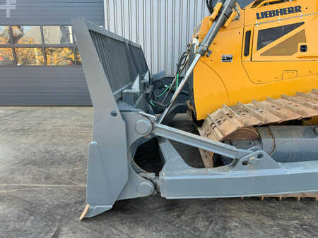 Grondschuivers 2020 Liebherr PR736 LGP (9)
