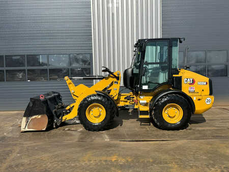 Radlader 2022 Caterpillar 908M (1)