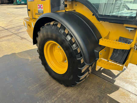 Wheel Loaders 2022 Caterpillar 908M (13)