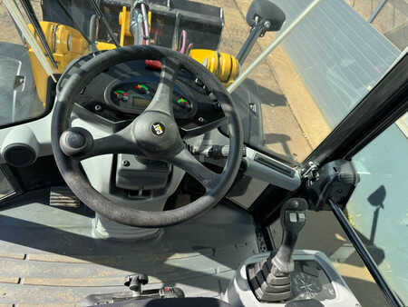 Wheel Loaders 2022 Caterpillar 908M (24)