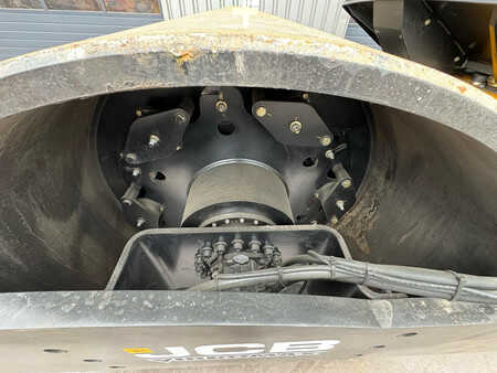 Compacteur monocylindre 2025 JCB VM166D (12)